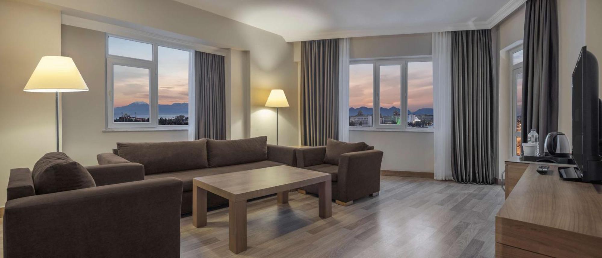 Wyndham Garden Lara Ξενοδοχείο Αττάλεια Εξωτερικό φωτογραφία